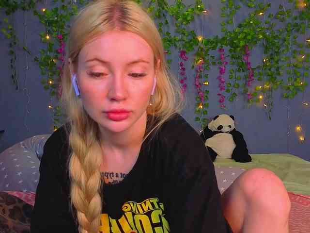 LillieBerry webcam