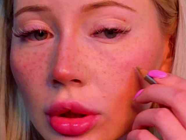 LillieBerry webcam