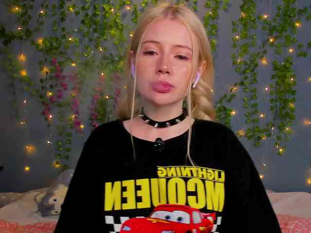 LillieBerry webcam