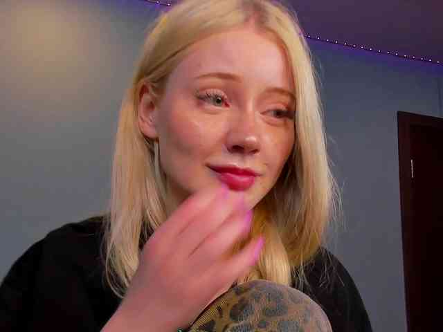 LillieBerry webcam