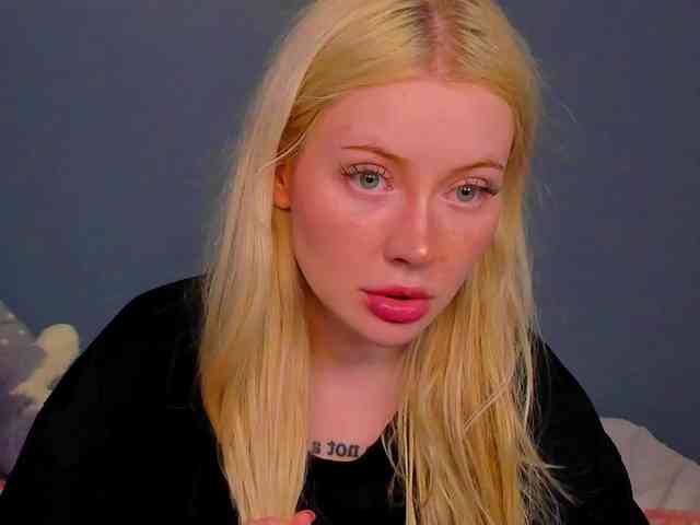 LillieBerry webcam