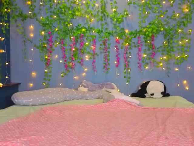 LillieBerry webcam
