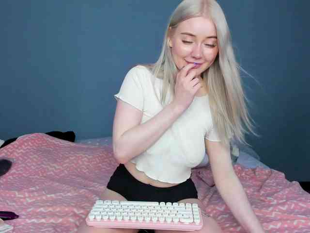 LillieBerry webcam