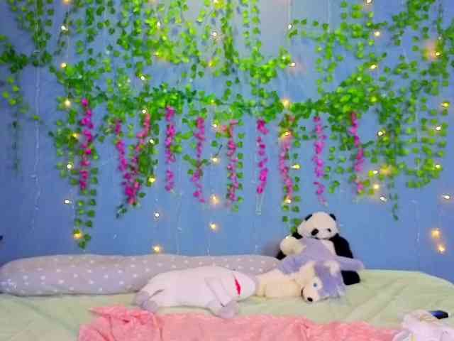 LillieBerry webcam