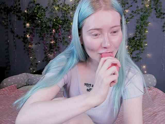 LillieBerry webcam