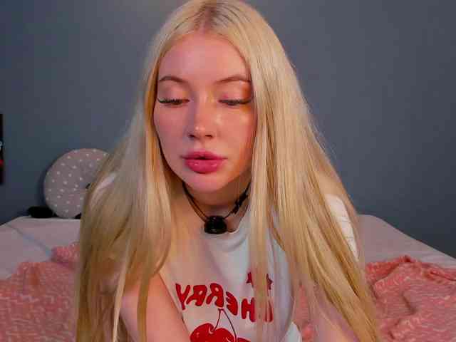 LillieBerry webcam