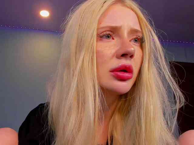 LillieBerry webcam