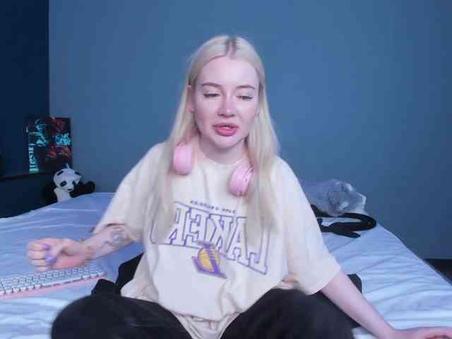 LillieBerry webcam