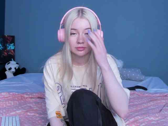 LillieBerry webcam