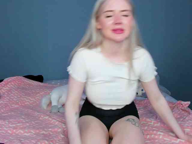 LillieBerry webcam