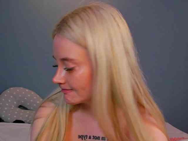 LillieBerry webcam