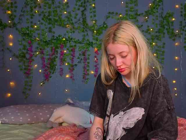 LillieBerry webcam