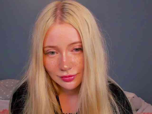 LillieBerry webcam