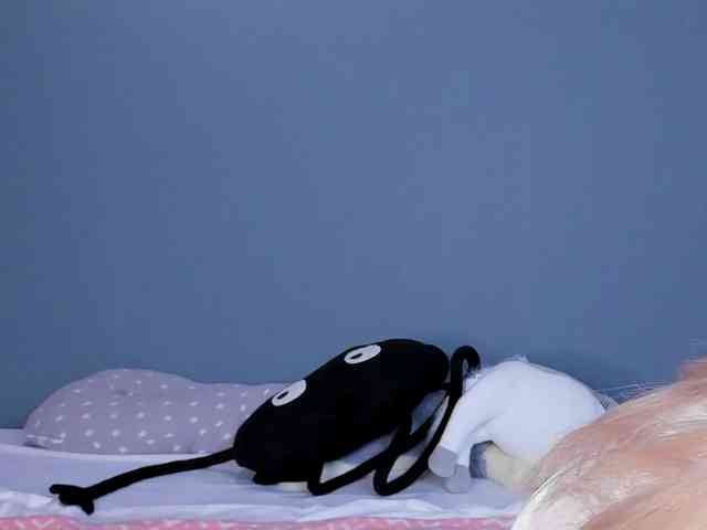 LillieBerry webcam