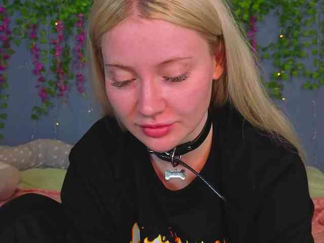 LillieBerry webcam