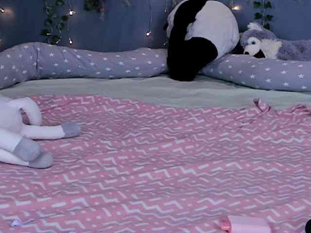 LillieBerry webcam