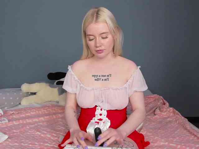 LillieBerry webcam