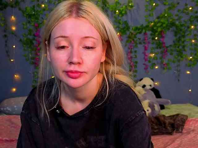 LillieBerry webcam