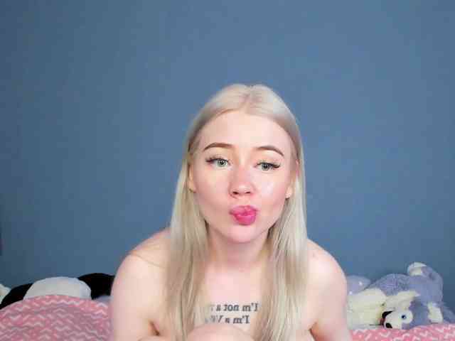LillieBerry webcam