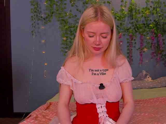 LillieBerry webcam