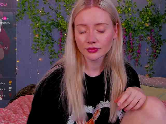 LillieBerry webcam