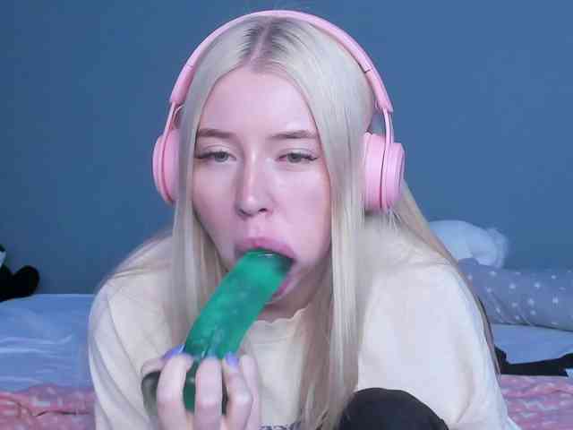 LillieBerry webcam