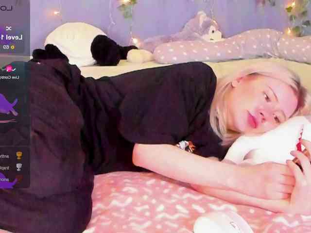 LillieBerry webcam