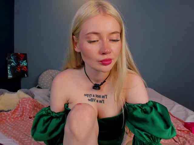 LillieBerry webcam
