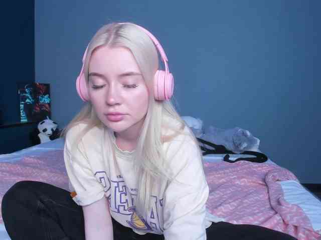LillieBerry webcam