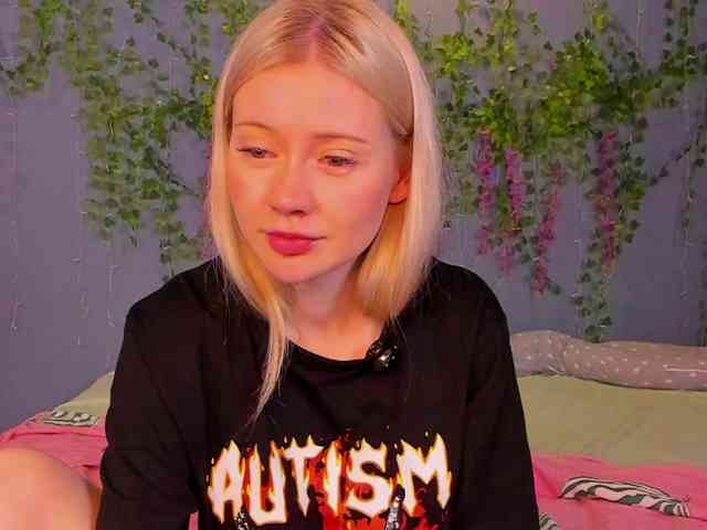 LillieBerry webcam