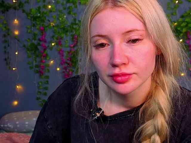 LillieBerry webcam