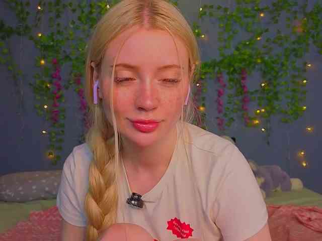 LillieBerry webcam