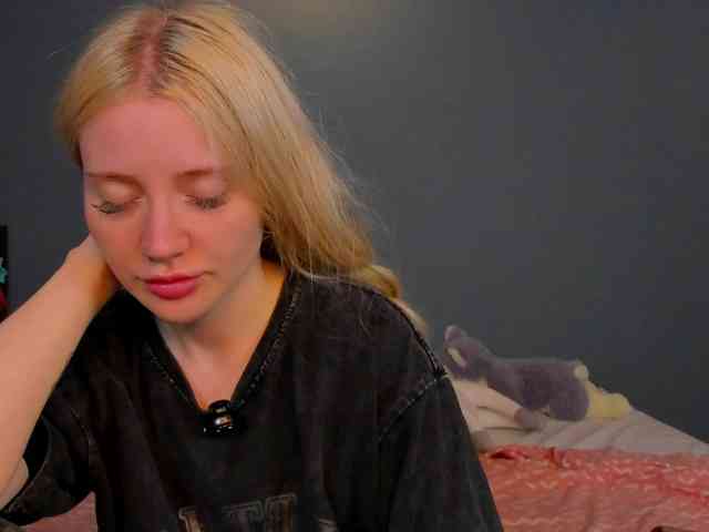 LillieBerry webcam