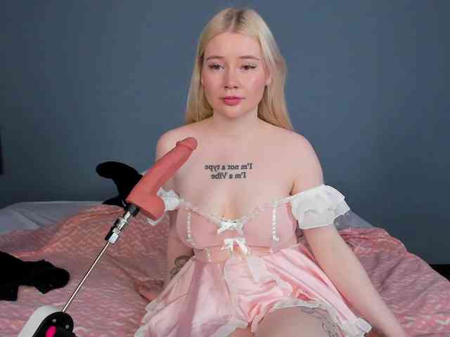 LillieBerry webcam