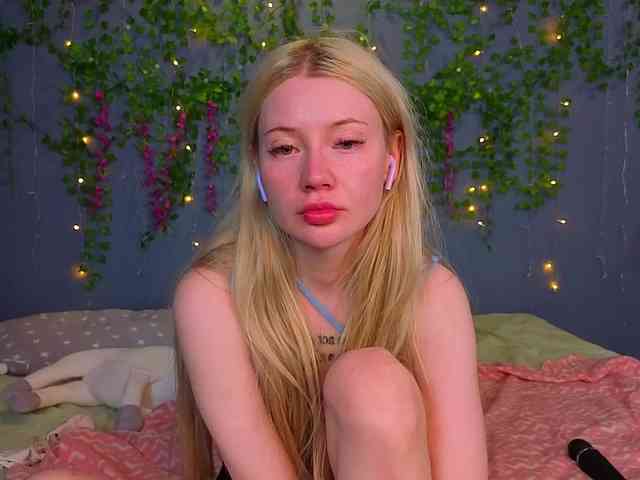 LillieBerry webcam