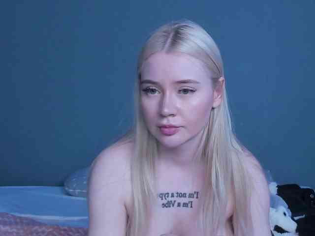 LillieBerry webcam