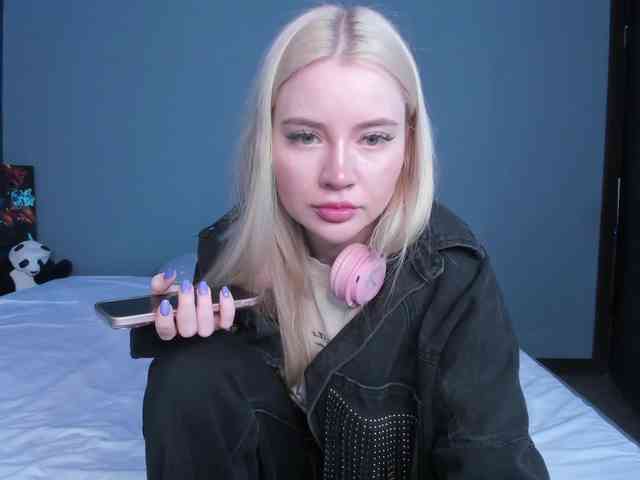 LillieBerry webcam
