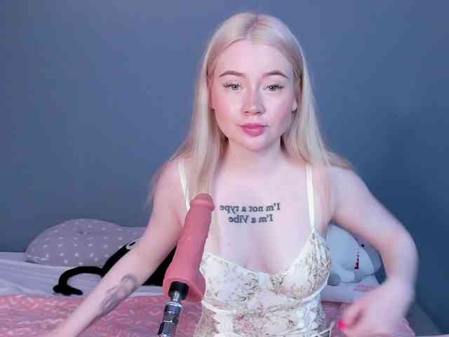 LillieBerry webcam