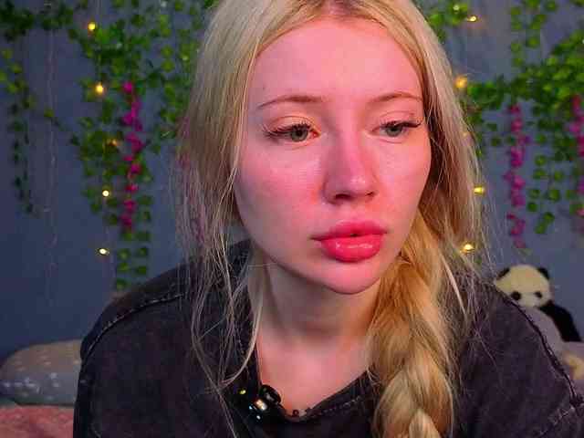 LillieBerry webcam