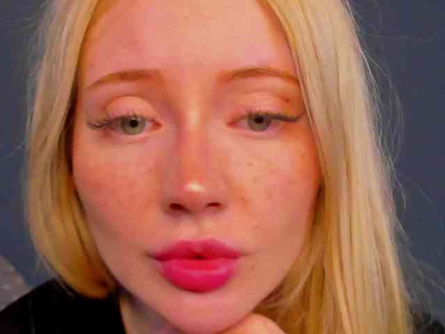 LillieBerry webcam
