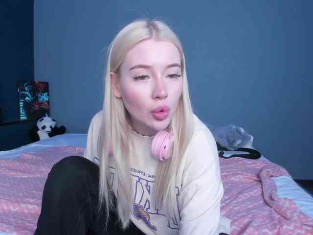 LillieBerry webcam