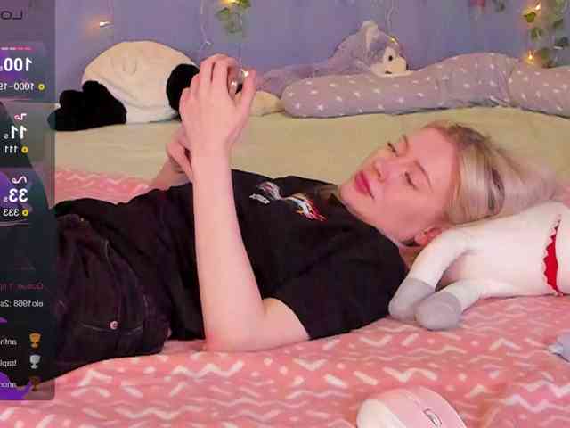 LillieBerry webcam