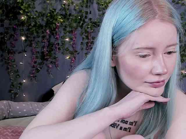 LillieBerry webcam