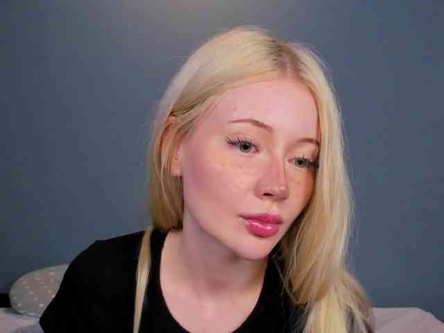 LillieBerry webcam