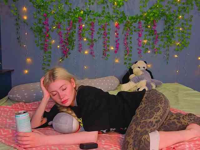LillieBerry webcam