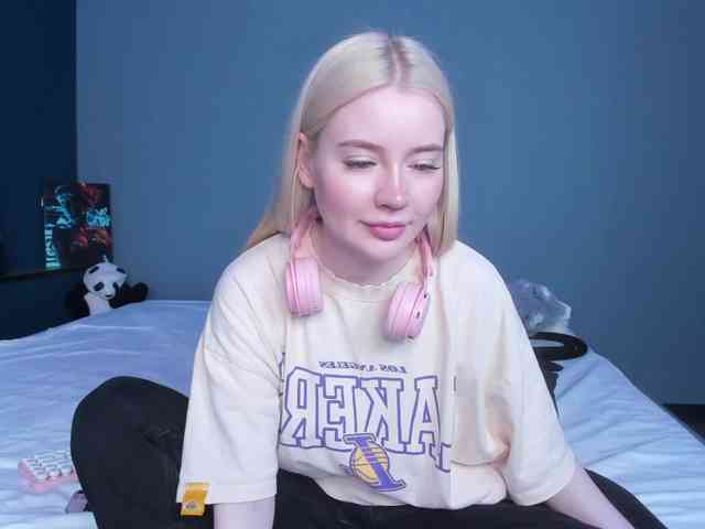 LillieBerry webcam