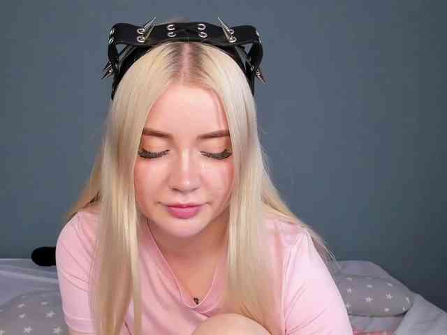 LillieBerry webcam