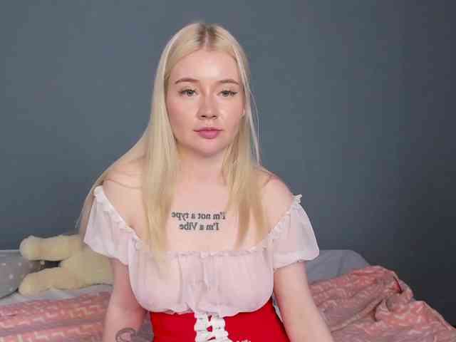 LillieBerry webcam