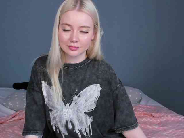 LillieBerry webcam