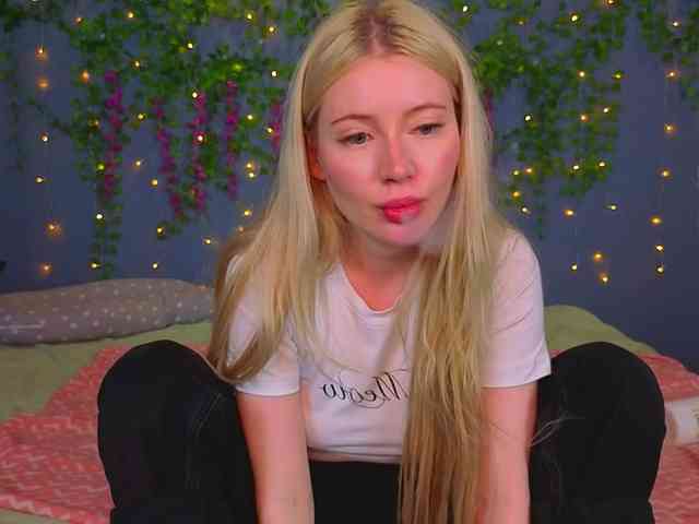 LillieBerry webcam